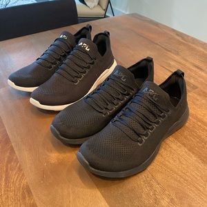 2 Pairs APL TechLoom Breeze Size 11